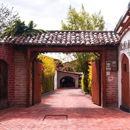 Bamboo Village Place Tumbaco 외부 사진